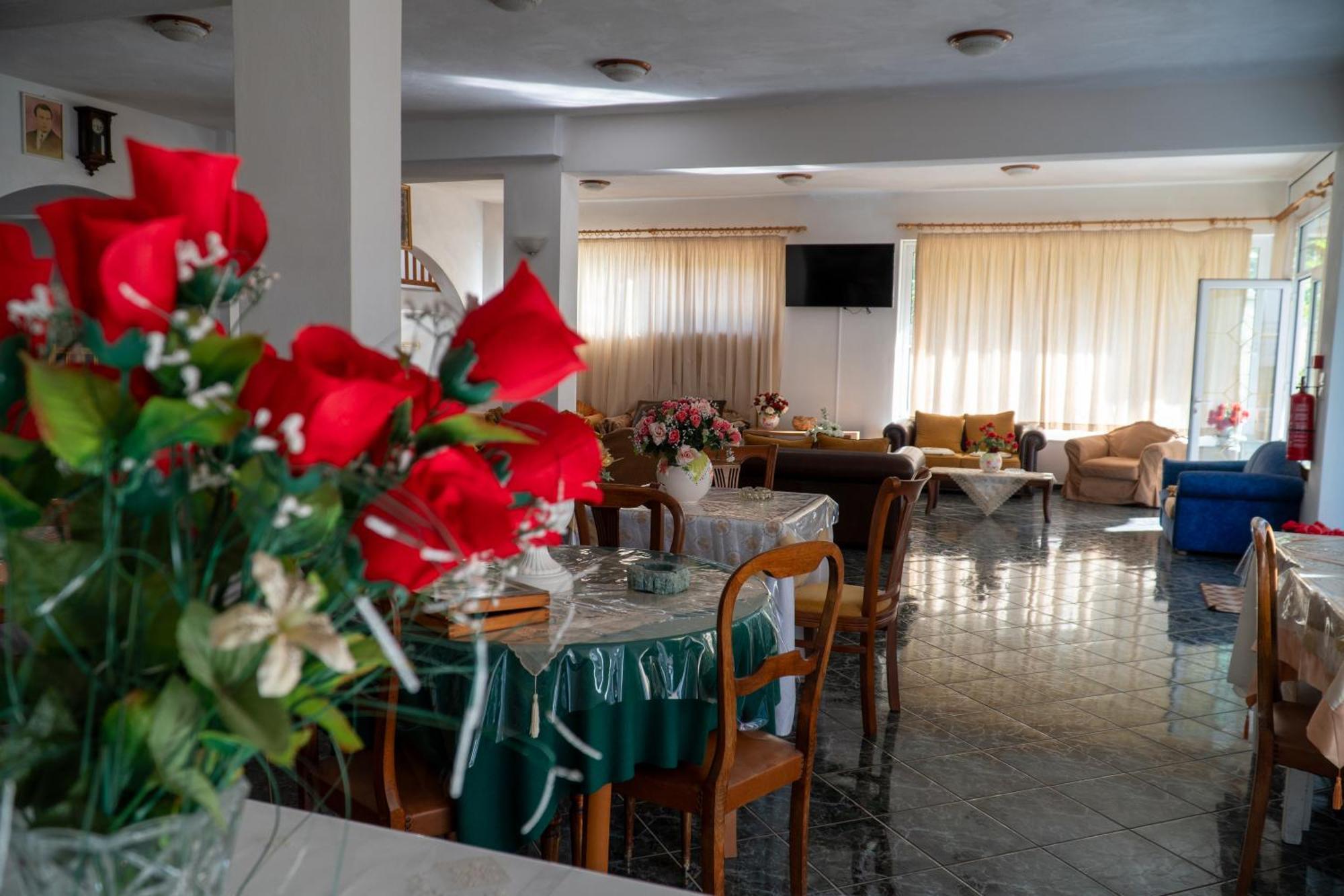 Pagona Hotel Лутра-Эдипсу Экстерьер фото