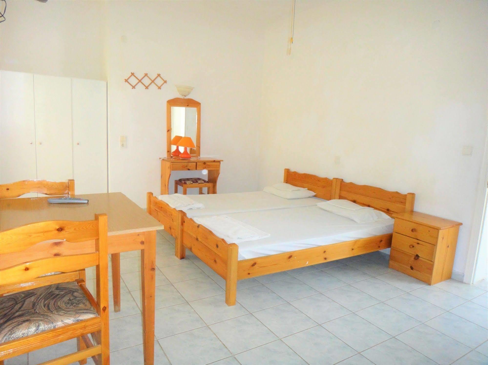 Pagona Hotel Лутра-Эдипсу Экстерьер фото
